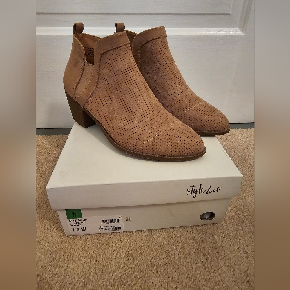 Women's Taupe Booties